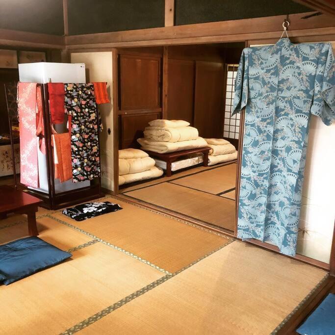 ゲストハウス+カフェわ　１日１組限定！ 築１００年の農家の古民家で宿泊体験、薪でお風呂沸かせます。焚き火もできます。 Kannami Extérieur photo