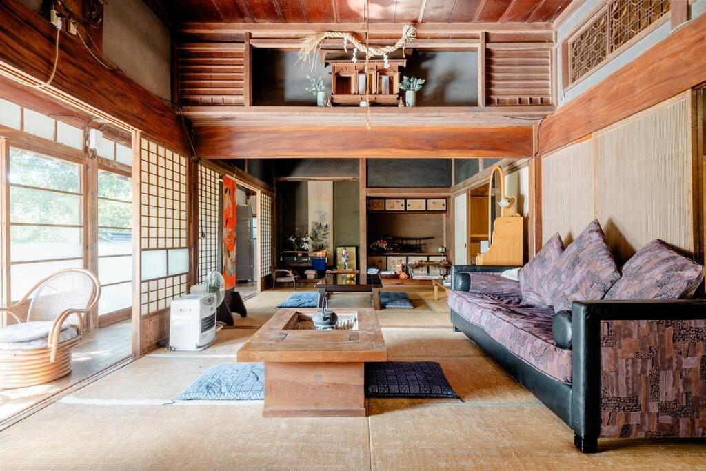 ゲストハウス+カフェわ　１日１組限定！ 築１００年の農家の古民家で宿泊体験、薪でお風呂沸かせます。焚き火もできます。 Kannami Extérieur photo